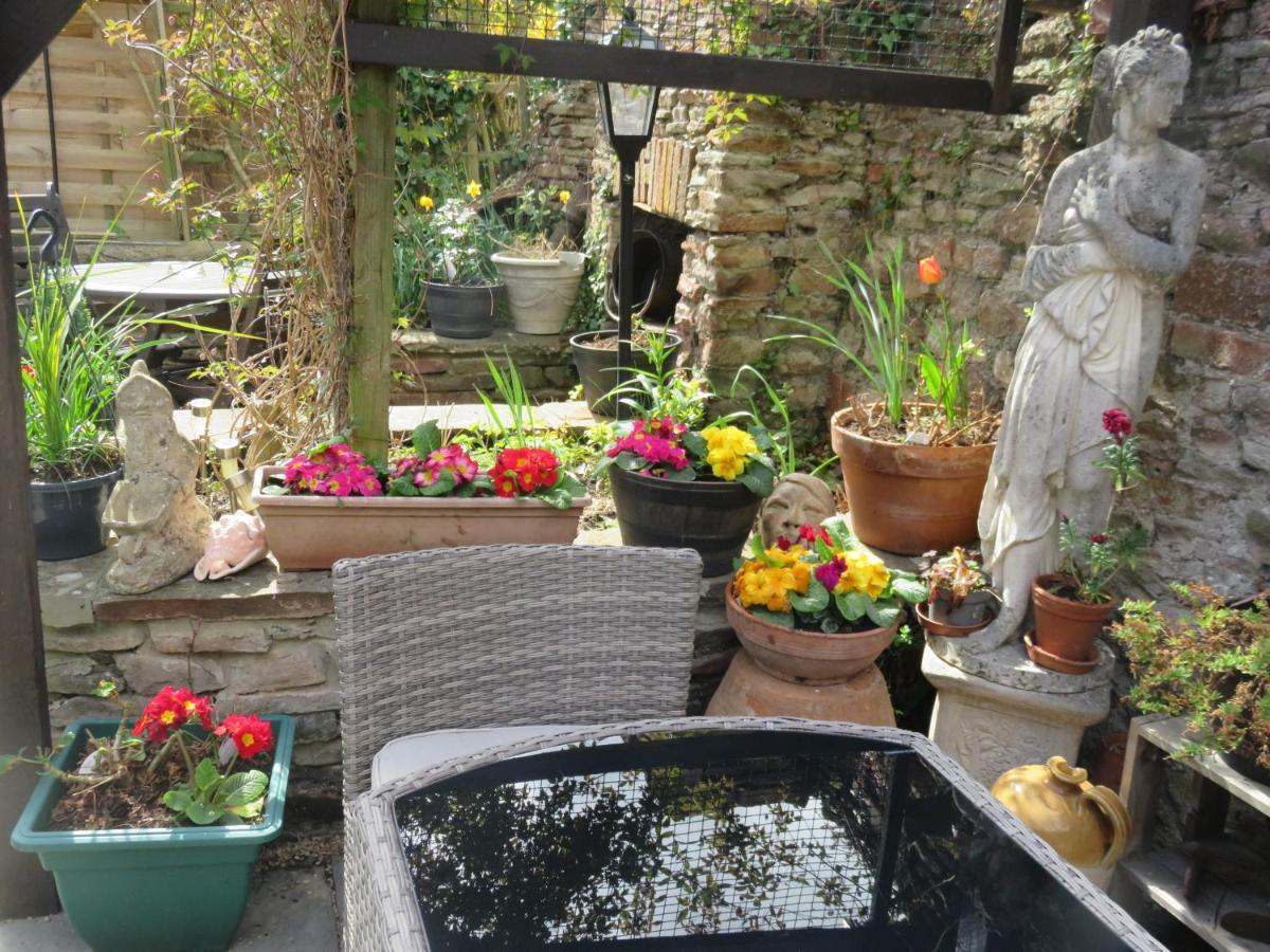 Little Orchard Apartment Pont Yates エクステリア 写真